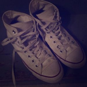 Great condition converse!